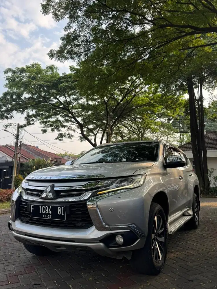 Dijual pajero dakar black piano 2017