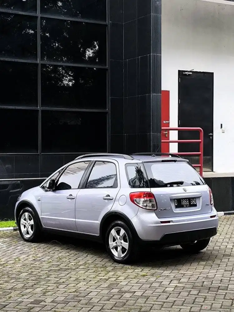SUZUKI SX-4 // X-OVER 1.5 AT 2011 SIAP PAKAI
