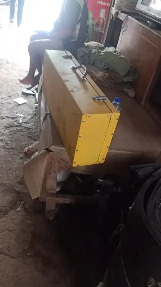 Stemper kodok Mesin roller 2ton genset 5000watt