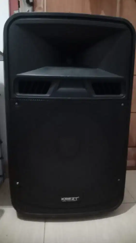 Speaker aktif Krezt