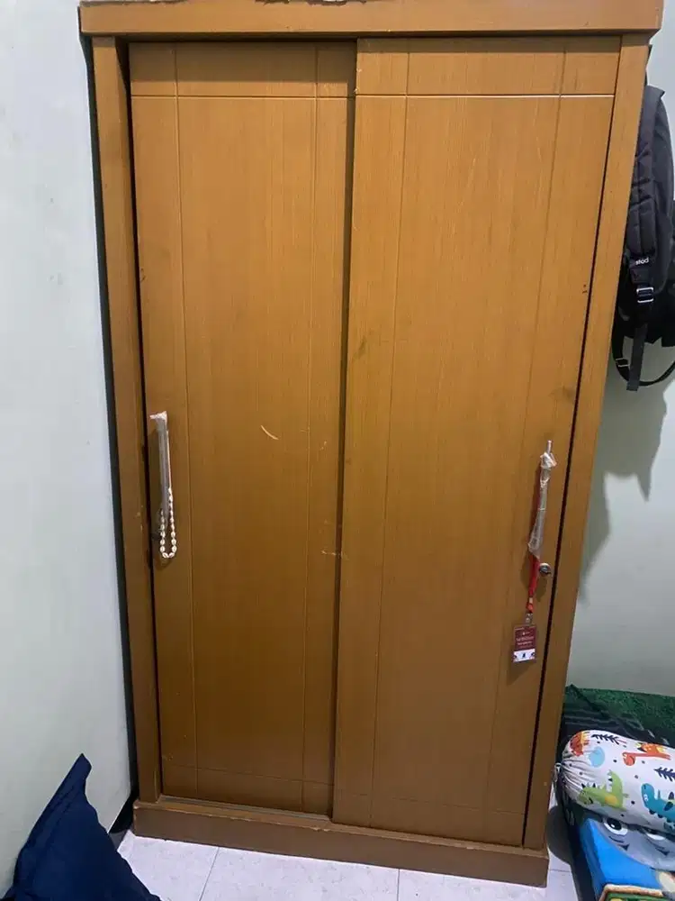 Lemari 2 plintu, sliding door