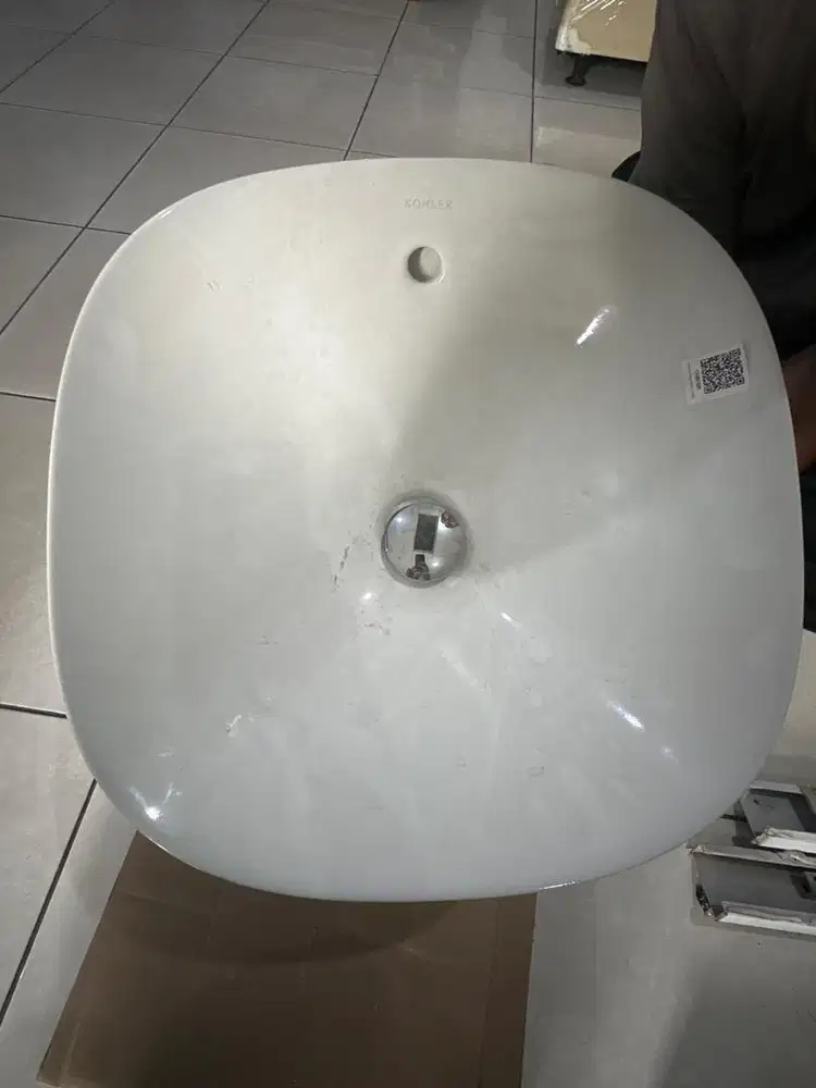 Wastafel kohler lengkap dengan kran