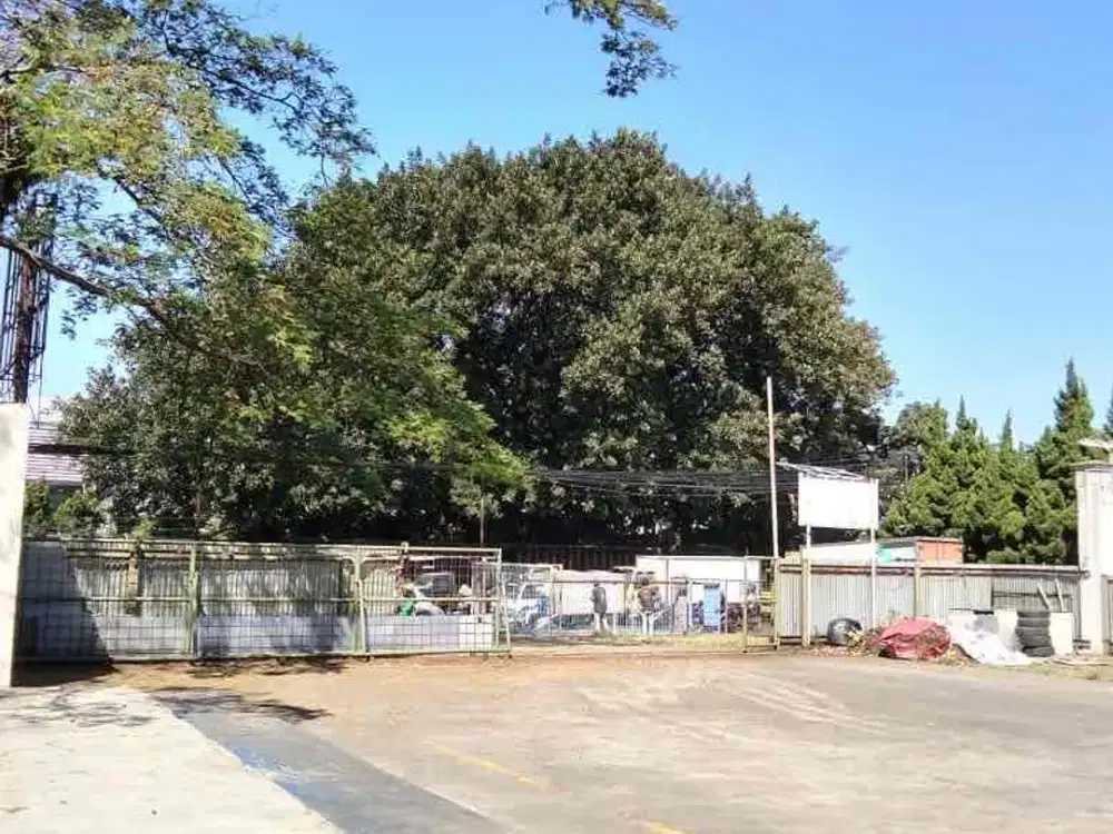 DISEWAKAN GUDANG
JL SOEKARNO HATTA

Luas 1535m2
Luas Bangunan 380m2
Listrik 23.000 va (token)
Air pdam
CARPORT LUAS

HRG 750jt/th

ready 1 sept 2026