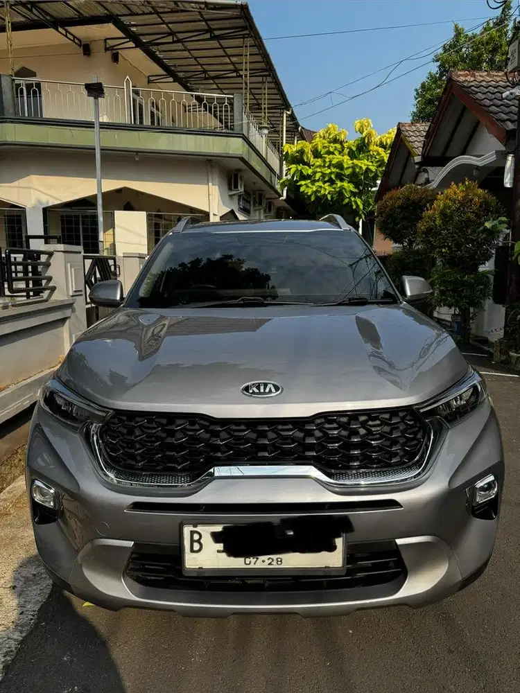 Km 48rb Kia Sonet 1.5 Premiere IVT 2021 Silver Like New