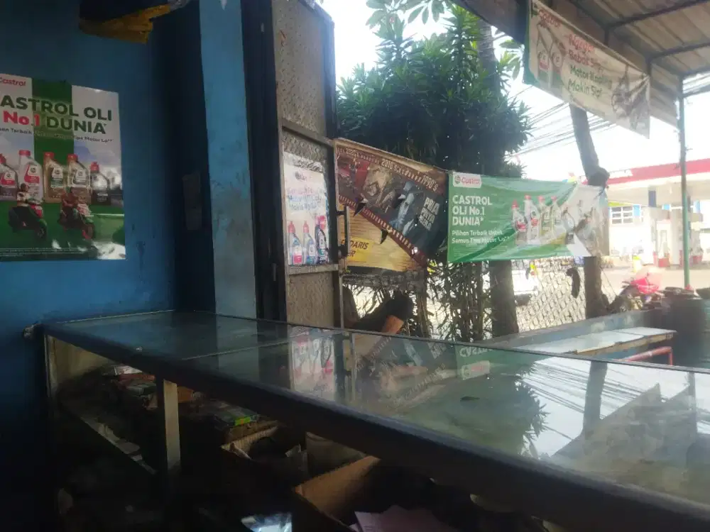 Di butuhkan cewek buat kasir toko spare part motor