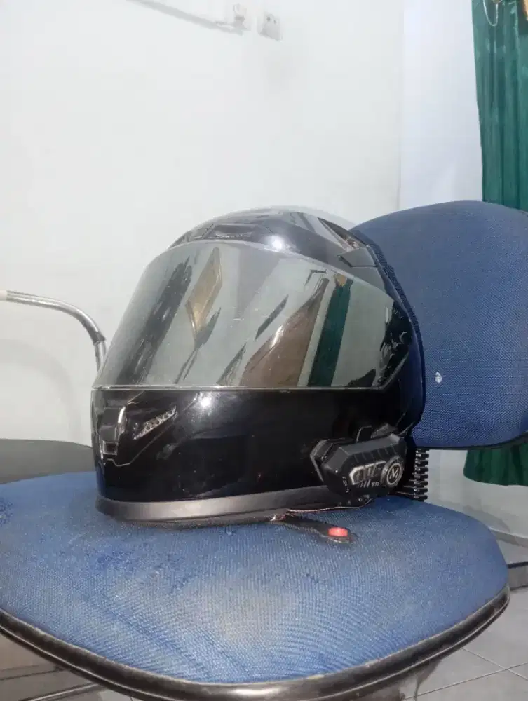 Jual Helm alv uk M + intercom servo