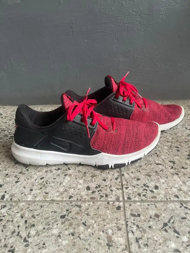 Nike Flez 42 Red White