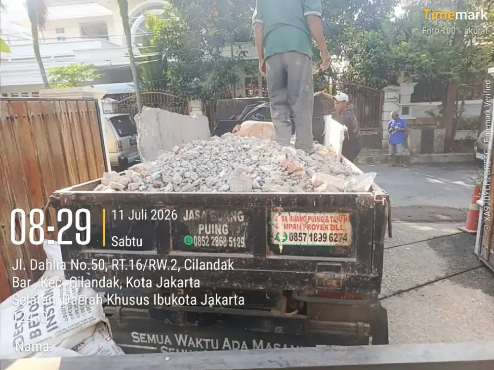 Jasa buang puing dan angkutan sampah