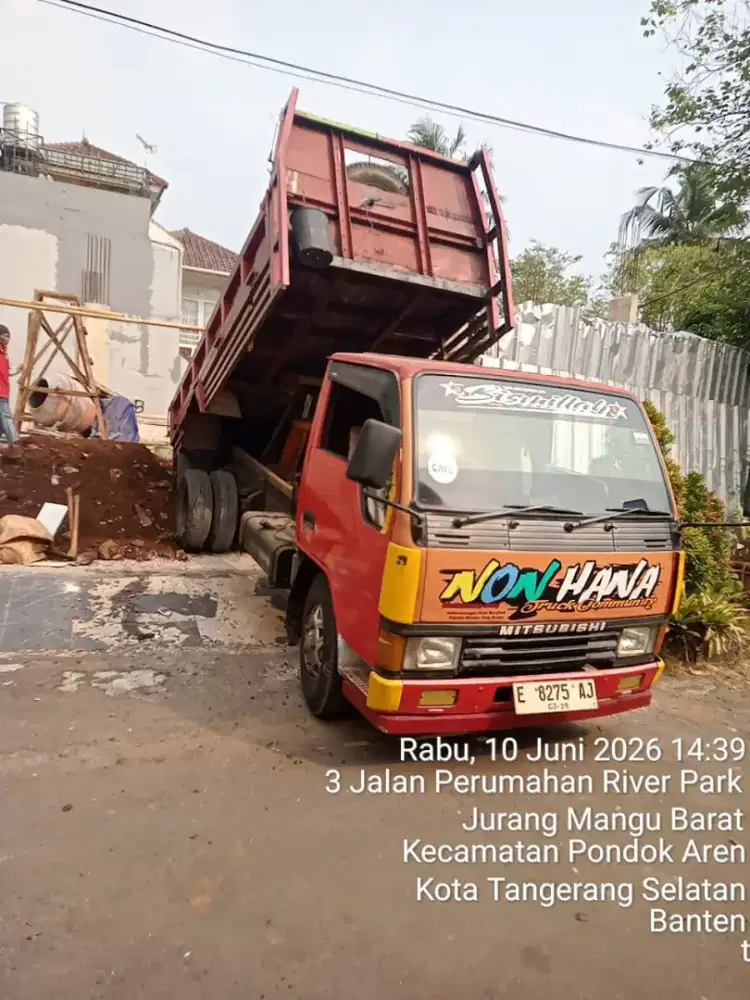 Jasa buang puing dan sampah