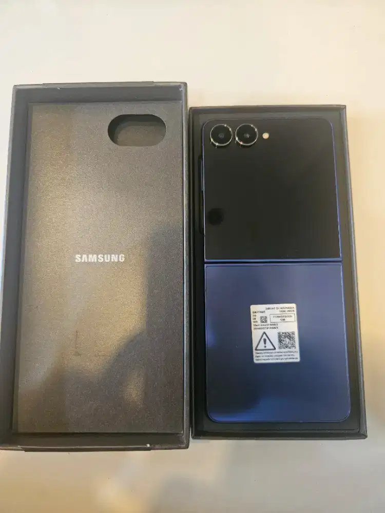 Samsung galaxy z flip 7 256 blue sein pemakaian 6 bulan