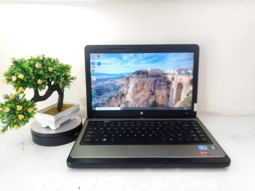 JUAL LAPTOP GRAFIS, HP 431 i5-2410M/4gb/500gb/14inci/Amd 7400m 1gb