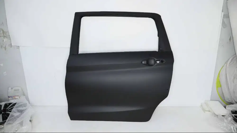 PINTU BELAKANG KIRI SUZUKI XL7 2023, 6800473R22000