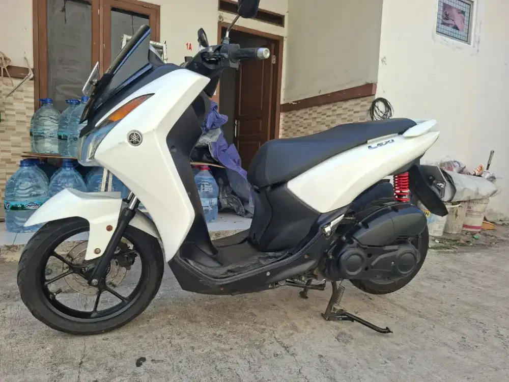 YAMAHA LEXI 2019 PAJAK HIDUP