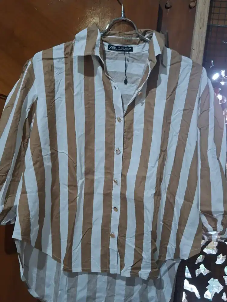 Kemej merk zara uk. L motif salur zebra coklat