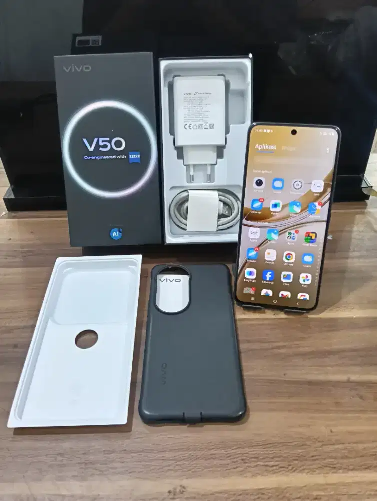 Vivo V50 5G 12/256gb seken murah dan lengkap