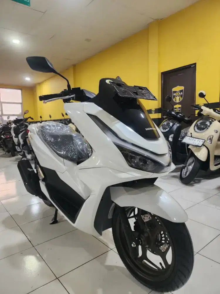 PCX 160 ABS TAHUN 2026,PUTIH