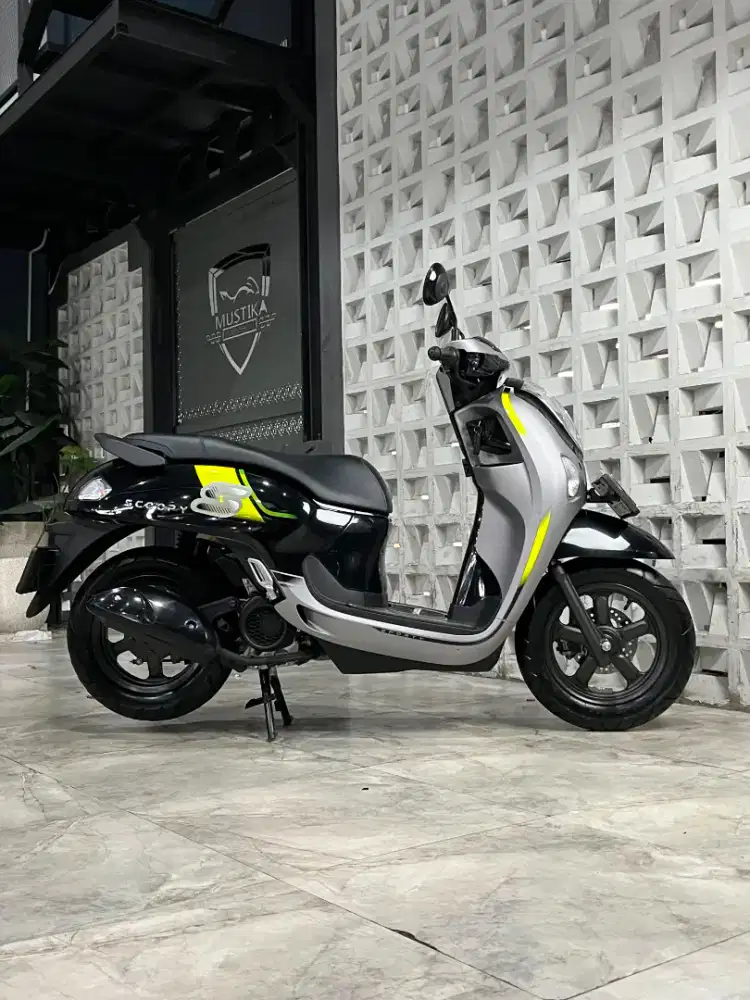 HONDA SCOOPY 2024 - Chintia Mustika