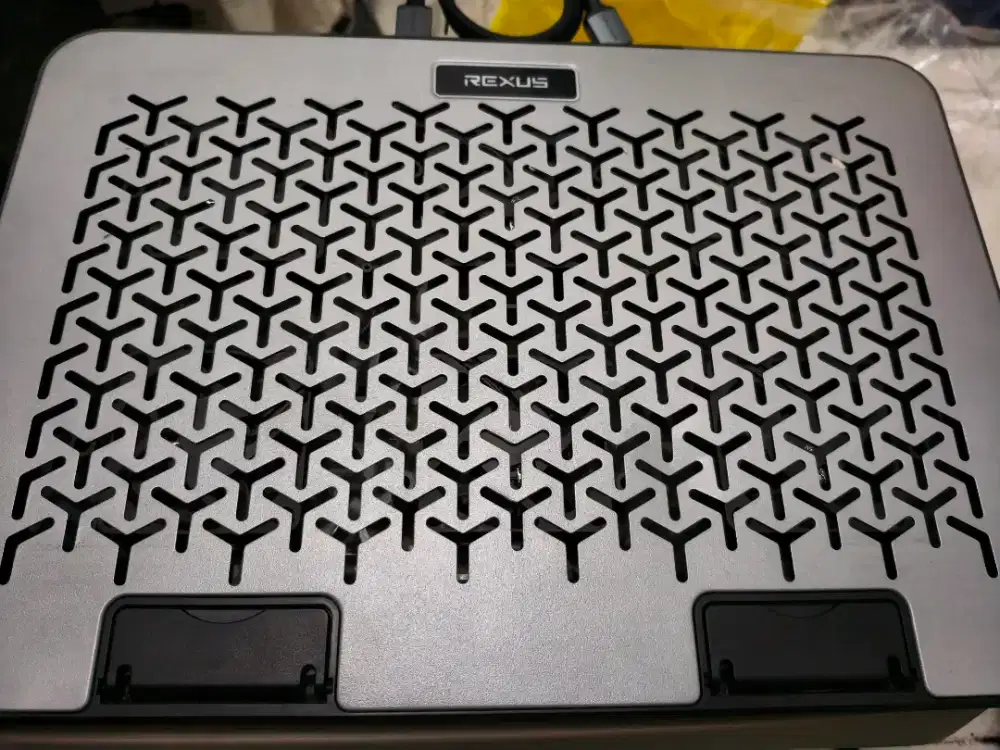 Wts Coolerpad cooling laptop Rexus Breeze B145 abu2 like new