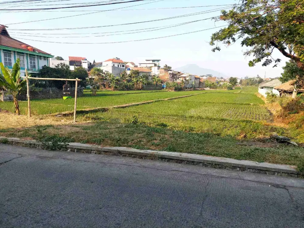 Tanah Cileunyi dekat pinth tol, Akses truk