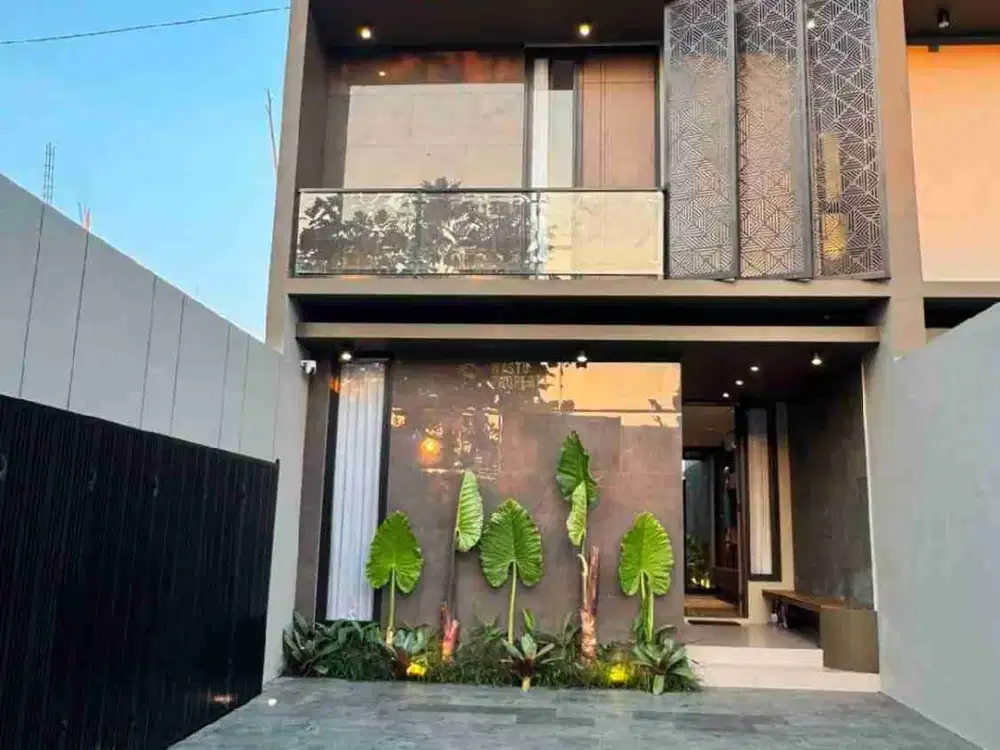 RUMAH MEWAH SIAP HUNI DEKAT UII DI NGAGLIK