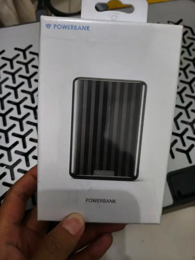Wts Powerbank Ori LolyPoly 5000mAh Magsafe iphone BNIB