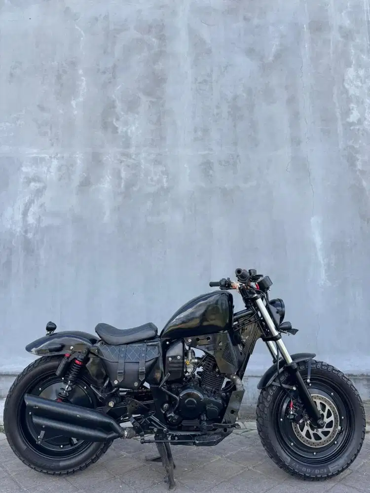 BYSON CUSTOM BOBBER