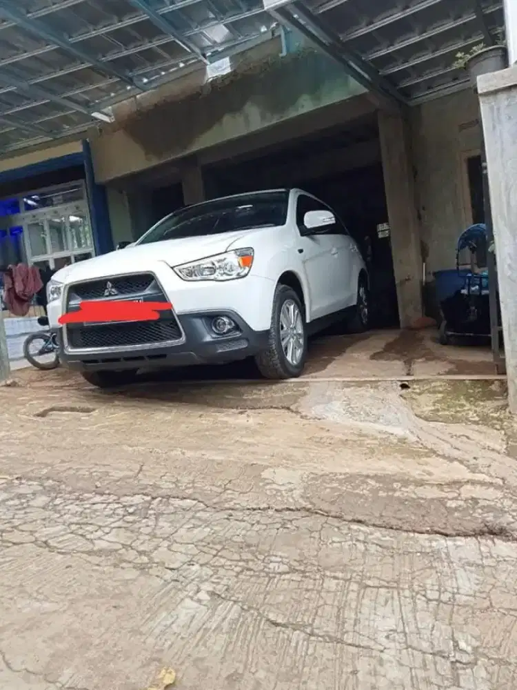 Outlander sport simpanan terawat km low