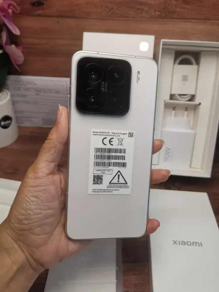 Xiaomi 15 white 12/512 gb mulus fullset original garansi resmi bisa tt