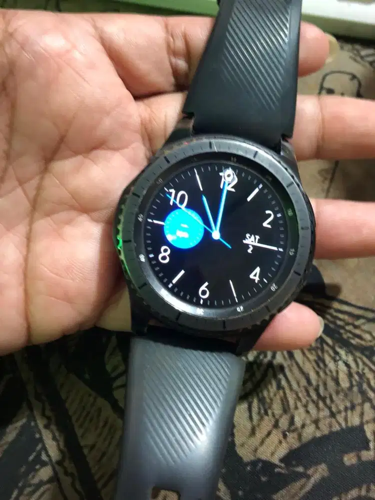 Smartwatch gear 3 bekas awet