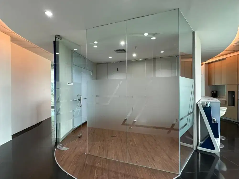 JUAL CEPAT OFFICE SPACE SEMI FURNISHED SIAP BEROPERASI DI WISMA BCA BSD