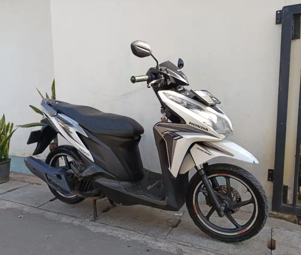 Honda vario kzr iss cbs 2014 lengkap mesin halus