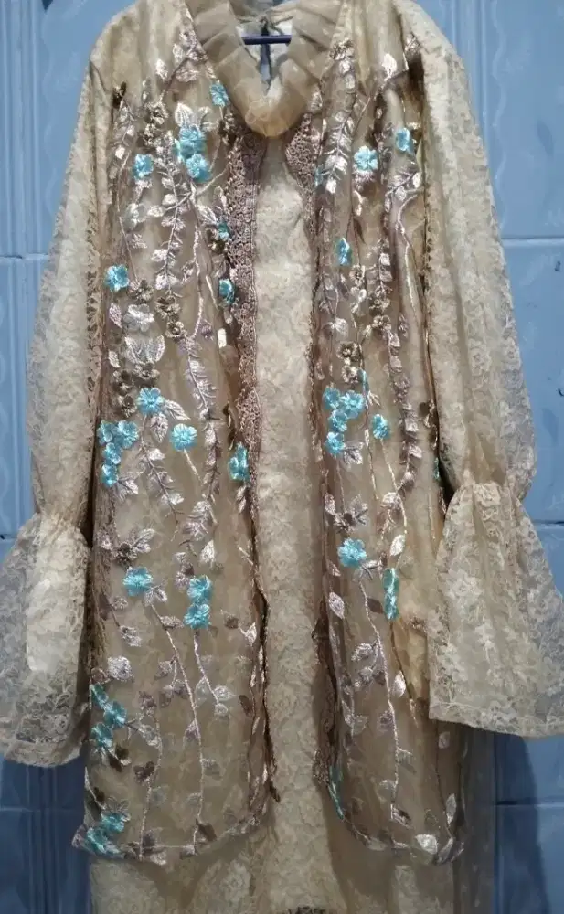 kebaya Beachy Looks ( hanya sekali pemakaian )