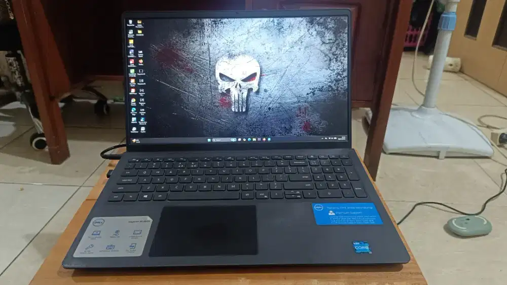 Dijual Dell Inspiron 15 3511 – Core i3 Gen 11 | RAM 8GB | Siap Pakai