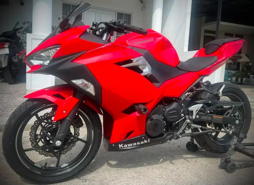 NINJA 250 Fi ( 2 Cylinder ) km 600 ( Super Low )