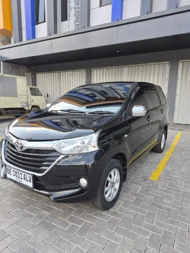 Toyota new avanza G manual