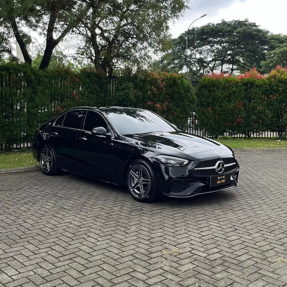 ( Low Odo ) Merc Benz C 300 AMG 2023