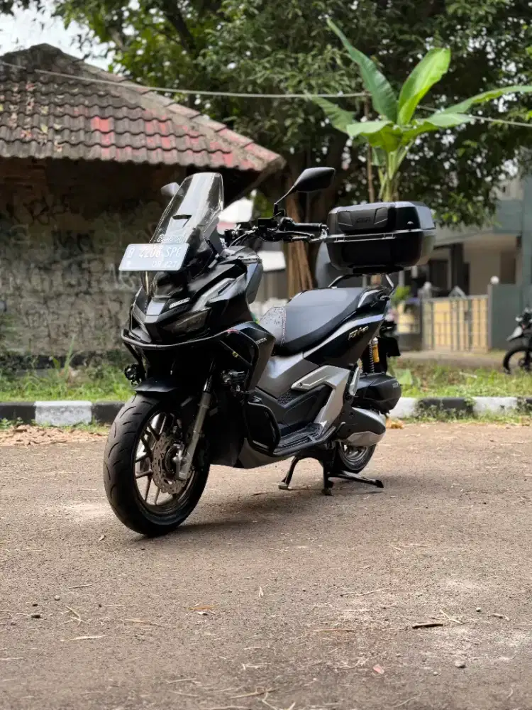 ADV 160 ABS Matte Black Tahun 2022