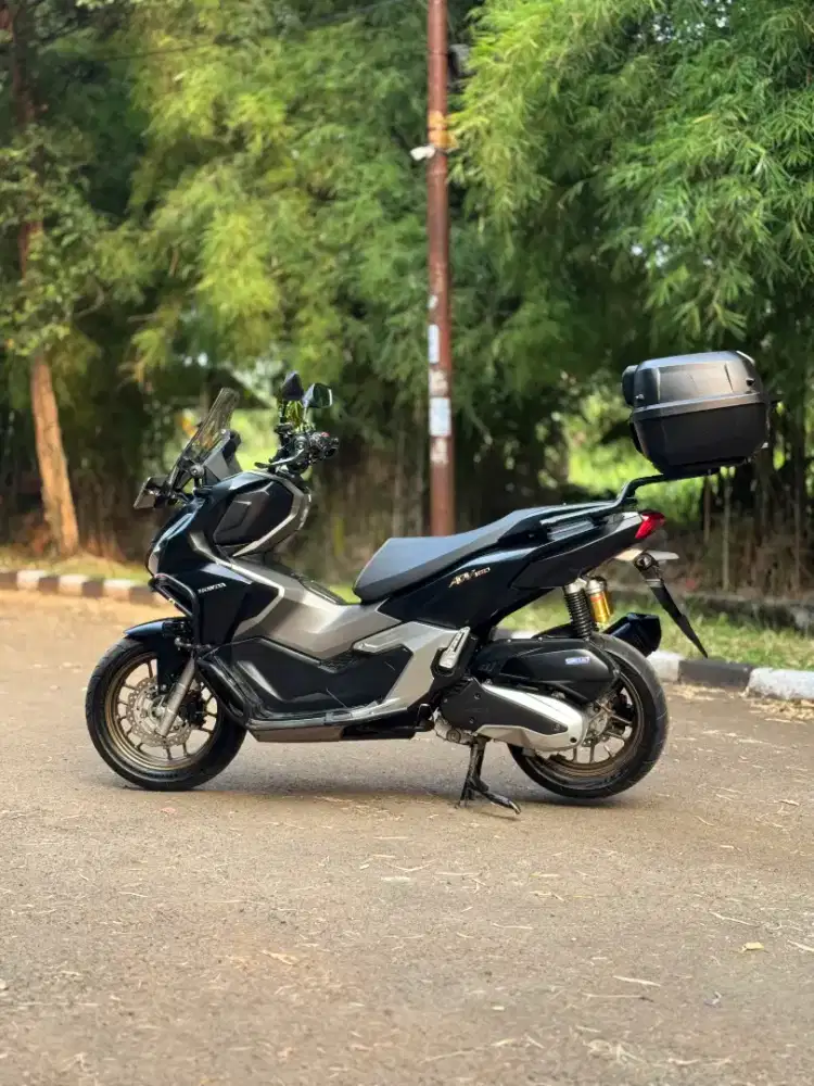 ADV 160 ABS Matte Black Tahun 2022