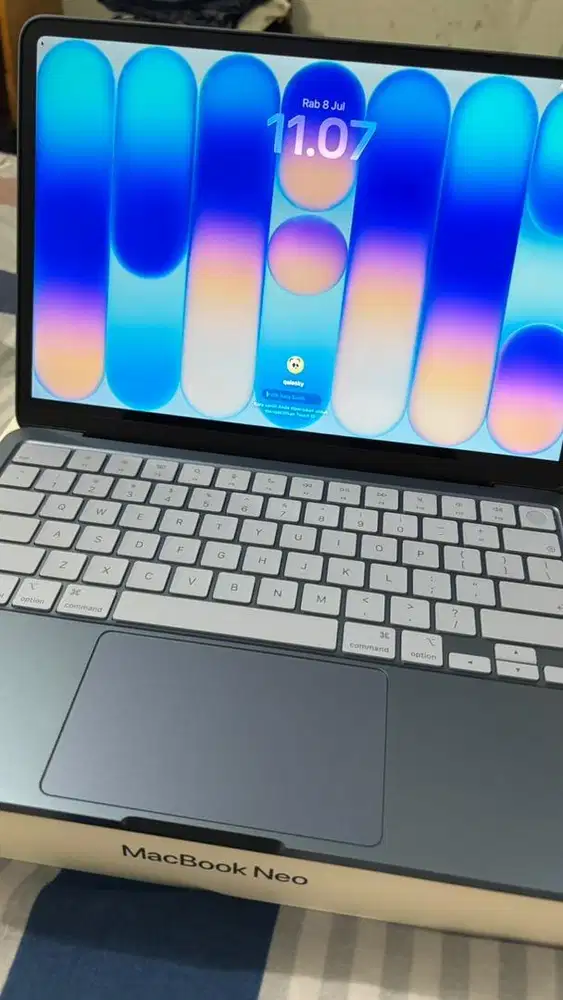 Macbook Neo Indigo 512