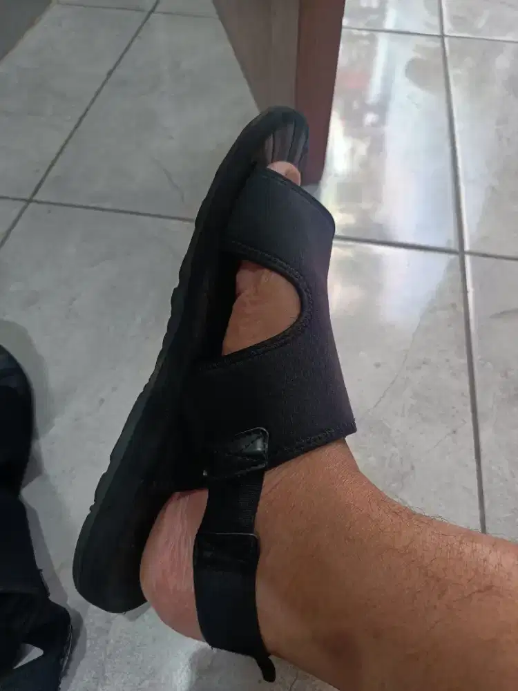 Sandal Torch Arrafa Size 43 Hitam