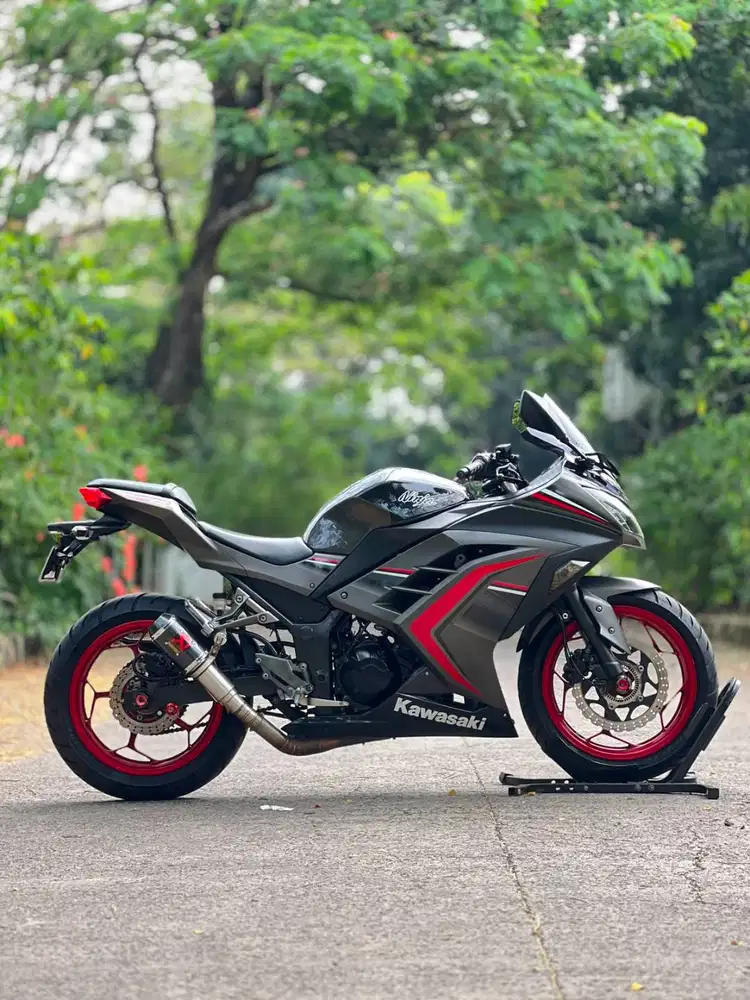 KAWASAKI NINJA 250 FI OLD ABS LTD 2017 GREY KM LOW PAJAK HIDUP SUPERB