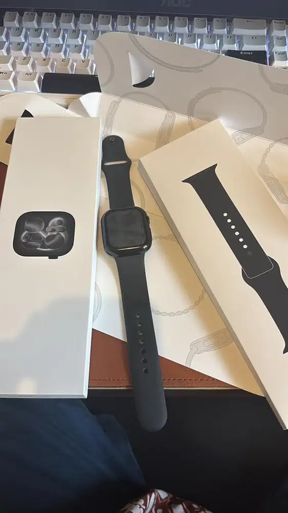 Apple watch series 11, 42 MM jest black