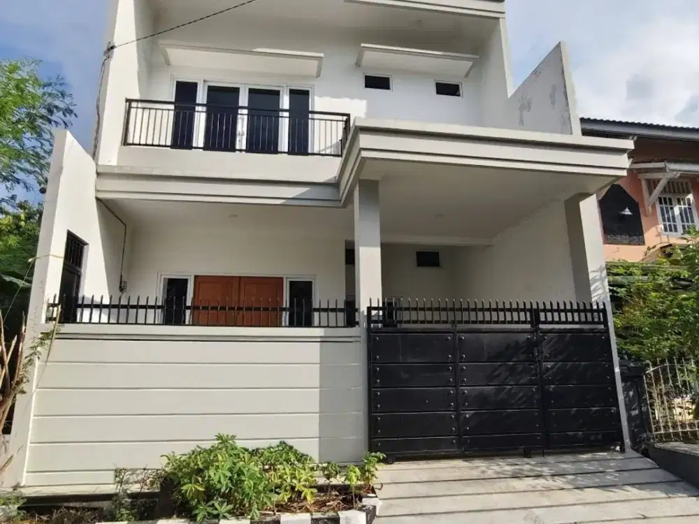 Rumah Baru Minimalis 2 Lantai Semolowaru, Hadap Utara, Row Jalan 6 Meter