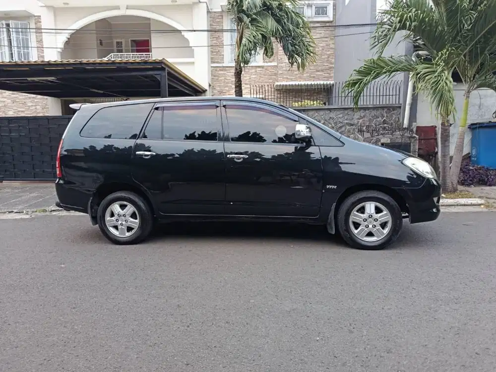 Toyota Kijang Innova G Lux AT Tahun 2008 Pemakaian 2009 Istimewa