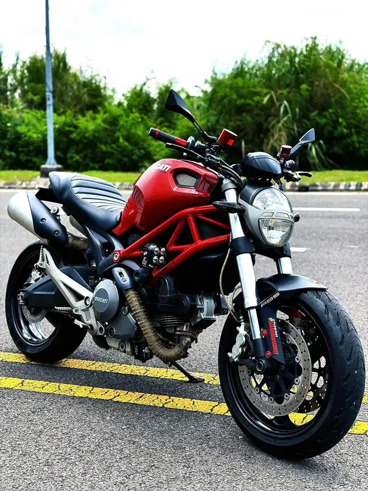 ducati monster 795 ducati