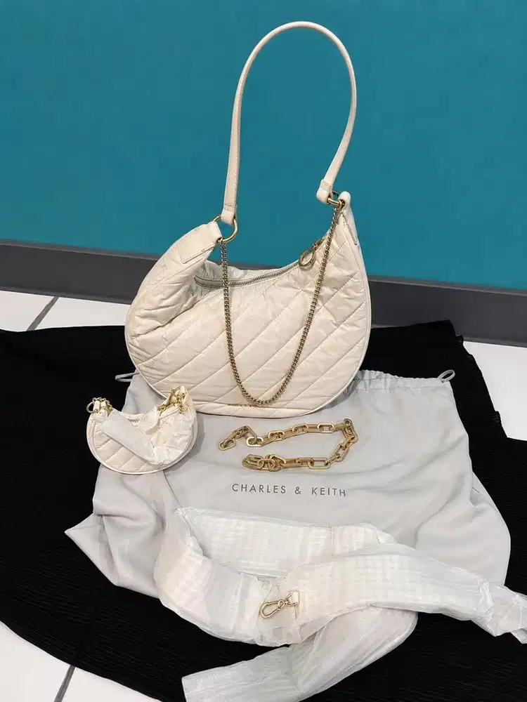 Tas Charles & Keith Original Cream Lengkap Strap & Mini Pouch