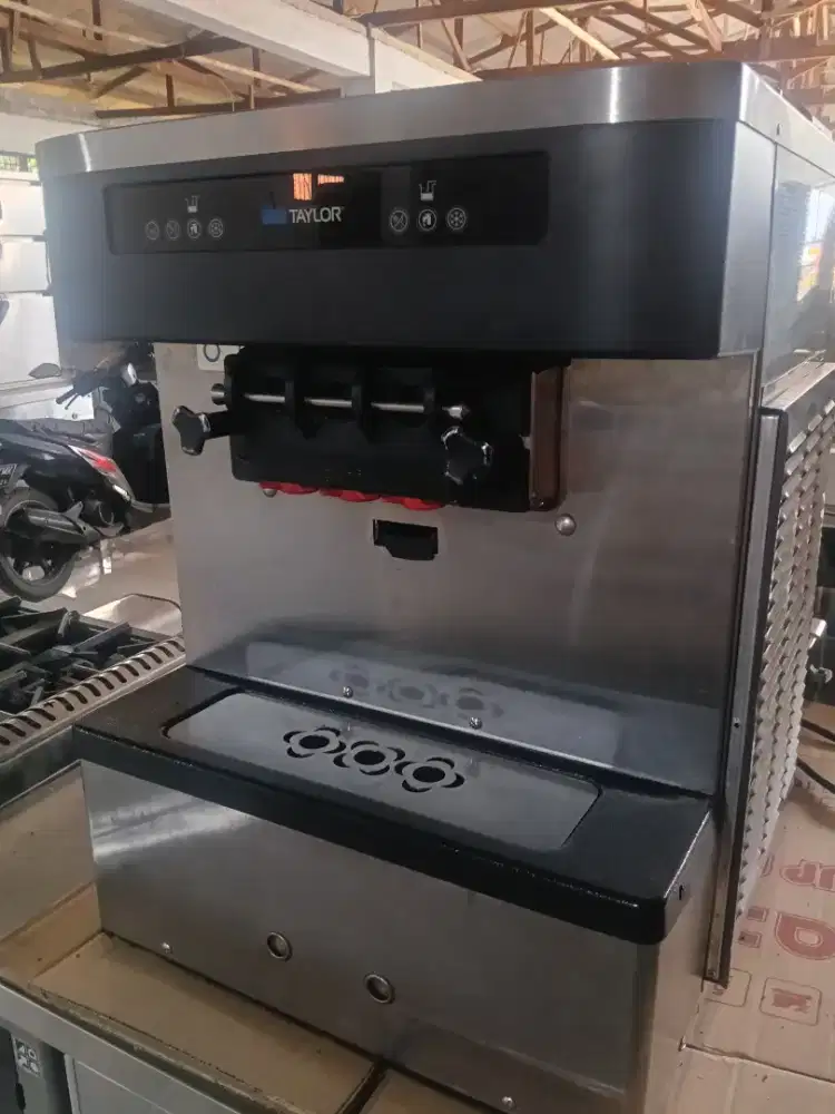 Taylor c161 mesin soft ice cream es