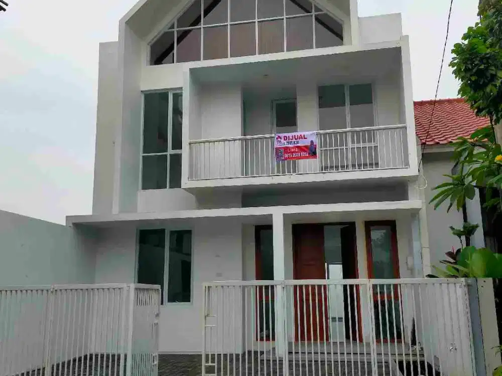 rumah baru minimalis 2lantai dengan taman belakang luas