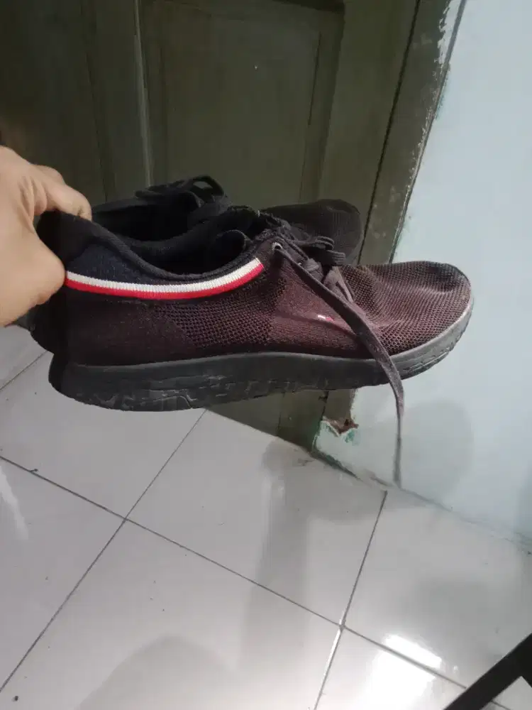 Jual sepatu helfigier ori harga 350rb bisa nego