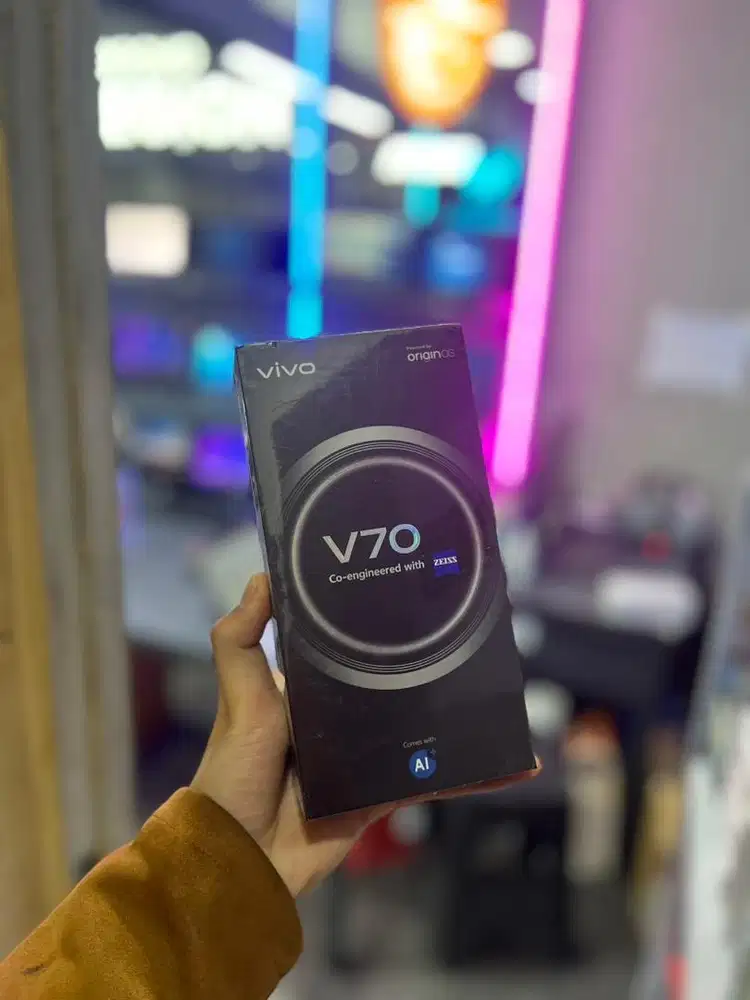 Vivo V70 12/256